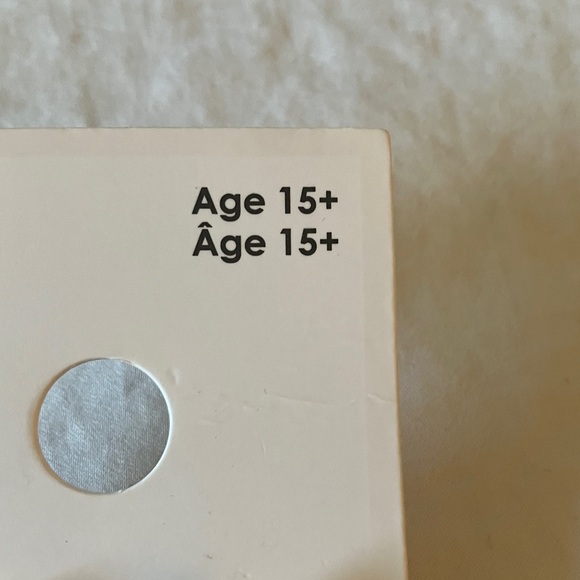 GAP: Green/Gold Tone Mitten  Earrings- Snowflakes- Christmas - Picture 5 of 13